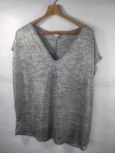 ✨ H&M Grey V-Neck Top ✨