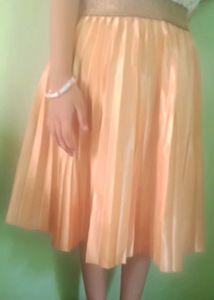 Elegant Pleated golden Skirt