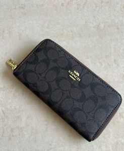 Guess and Coach