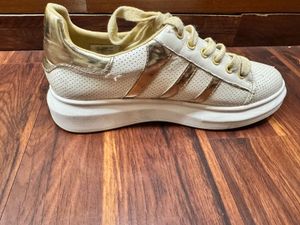 Stylish White &amp; Gold Sneakers