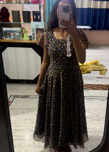 Flowy Floral Print Maxi Dress