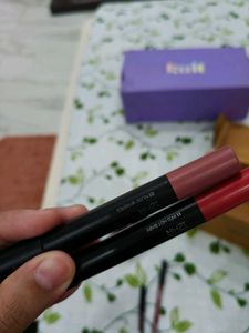 Set of 4 Matte Lip Liners