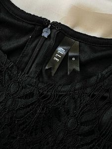 Little Black Dress (Elle)