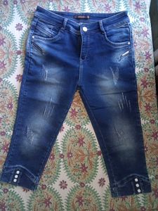 Women's 3/4th Denim Capri