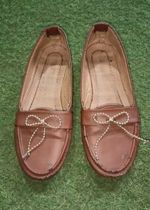 Embellished Juttis &amp; Loafers Set