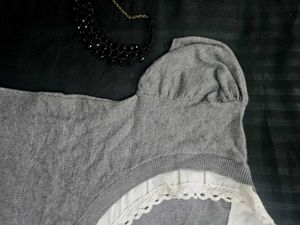 whimsical vintage Lace Trim V-Neck Top
