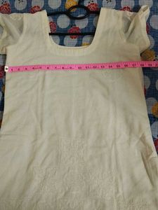 Embroidered White Cotton Kurti