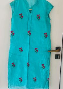 Avaasa Kurta