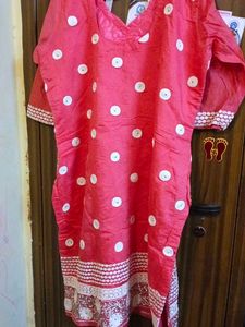 Elegant Pink Embroidered Kurta Set