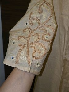 Okhai KURTA