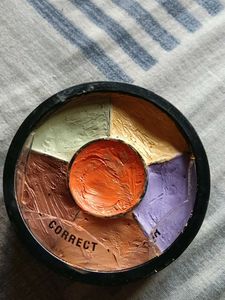 Multi-Color Concealer Palette