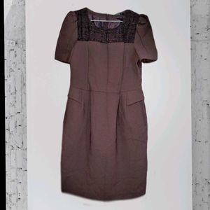 Mid Length Dress 🤎