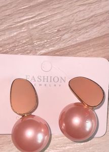 Chic Pearl Drop Earrings