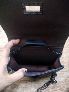 Chic Chain Crossbody Bag