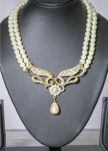 New Pearl and Stone Studded Necklace Set