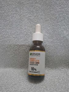 Garnier Bright Complete Overnight Serum