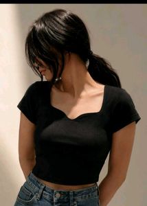 Chic Black Sweetheart Neck Crop Top