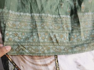 Green Printed Kurta with V-neck