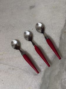 Set Of 3 Dessert Spoons stainless steel