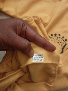 Babys Sweat Shirt And Pant...