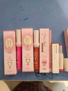 Mixed Lipsticks &amp; Lip Gloss Bundle random 3pc