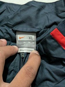 Nike "90" Navy &amp; Red Windbreaker Jacket