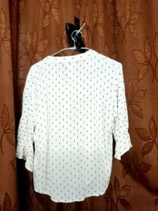 white top fresh colour