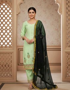 Elegant Green Embroidered Kurta