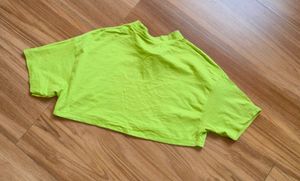 Neon Graphic Crop Top(without chain)