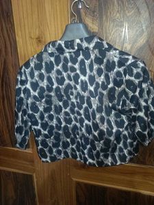 Leopard Print Cropped Shirt