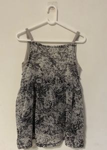 Cream High-Waisted Flare Jeans plus top combo