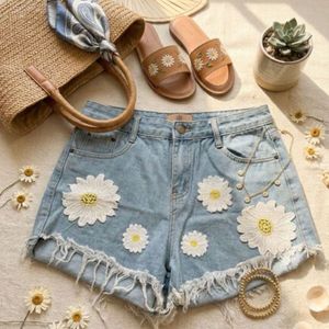 Cute Daisy Denim Shorts