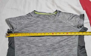 H&amp;M Sport Women's Performance T-Shirt