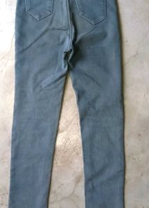 High-Waisted Skinny Blue Jeans