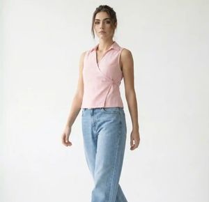 Chic Sleeveless Pink Wrap Top