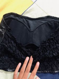 Chic Off-Shoulder Black Top