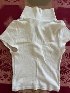 Ribbed Knit Collared Crop Top