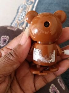 Cute Wind-up Bear Toy