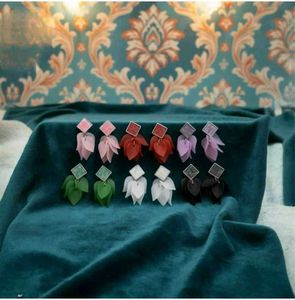 Elegant Petal Drop Earrings pack of 6
