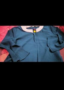 combo of 3 blue crop to and black top, t shirt