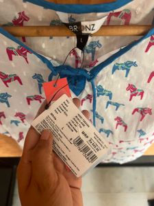 New bronz Sleeveless Horse Print Top