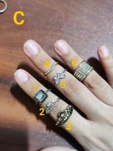 23 Assorted Ring Set