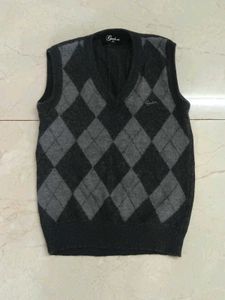 BOYS SLEEVELESS SWEATER