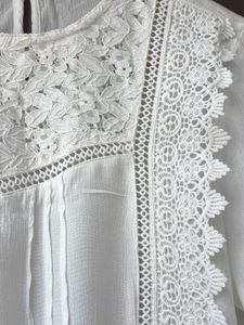 Elegant White Lace Vero Moda Crop Top