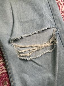 light blue denim ripped pant