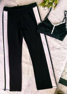 Black&amp; white nike bra with track pants