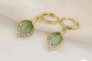 This sawan bought these droplet earrings fast