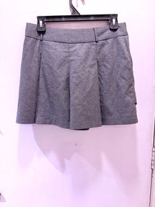 Chic Grey Pleated Skort