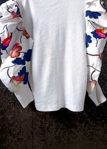 pack of 2 Beautiful puff sleeve tops 😍