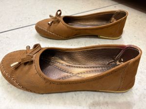 Cute Brown Ballet Flats